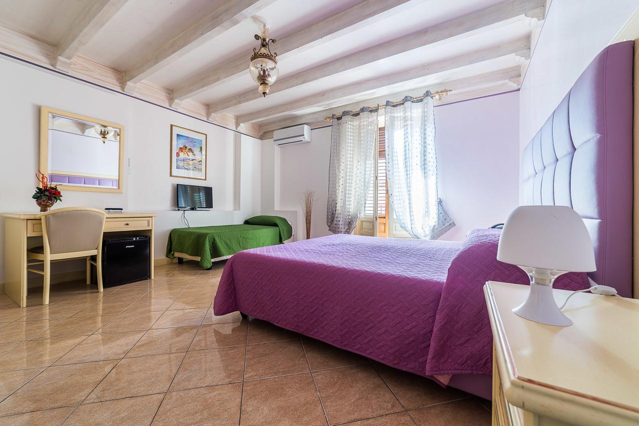 Hotel Centrale Bagheria Bagian luar foto