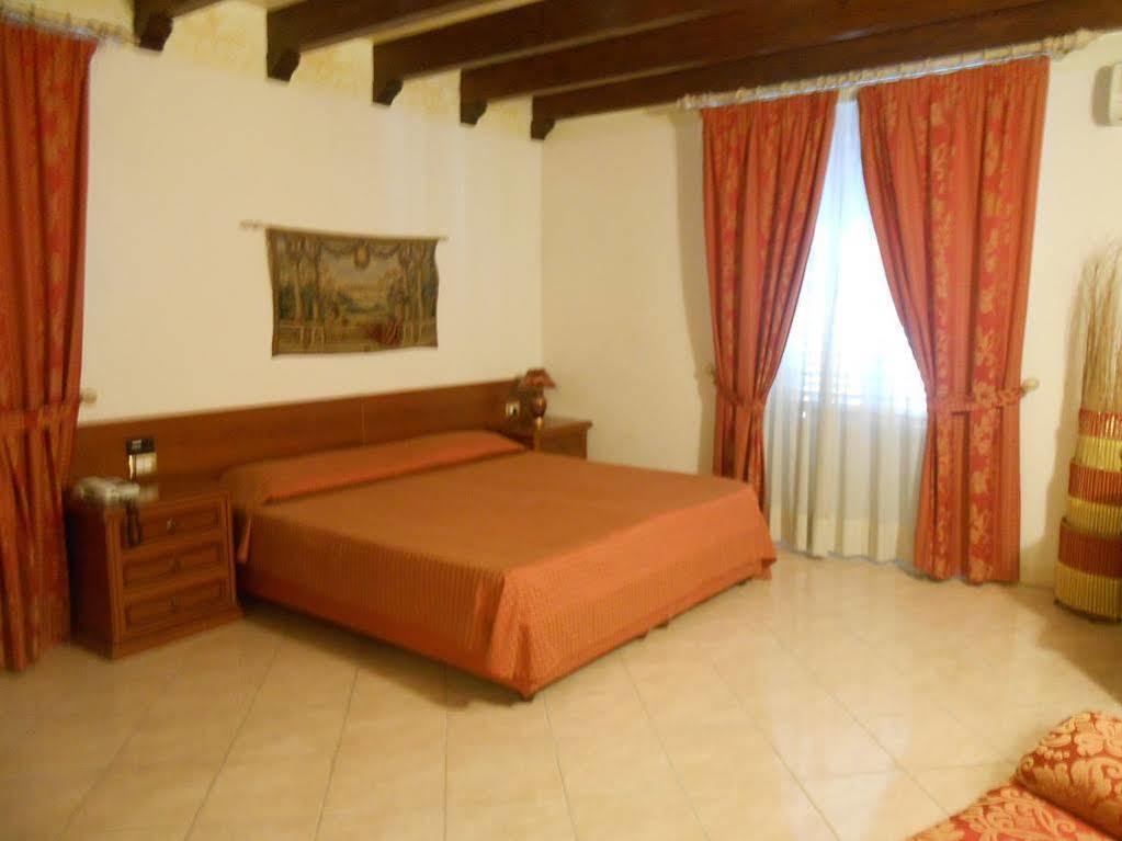 Hotel Centrale Bagheria Bagian luar foto