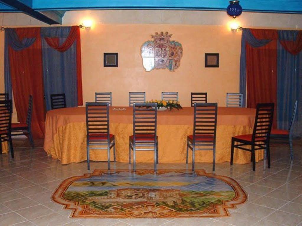 Hotel Centrale Bagheria Bagian luar foto