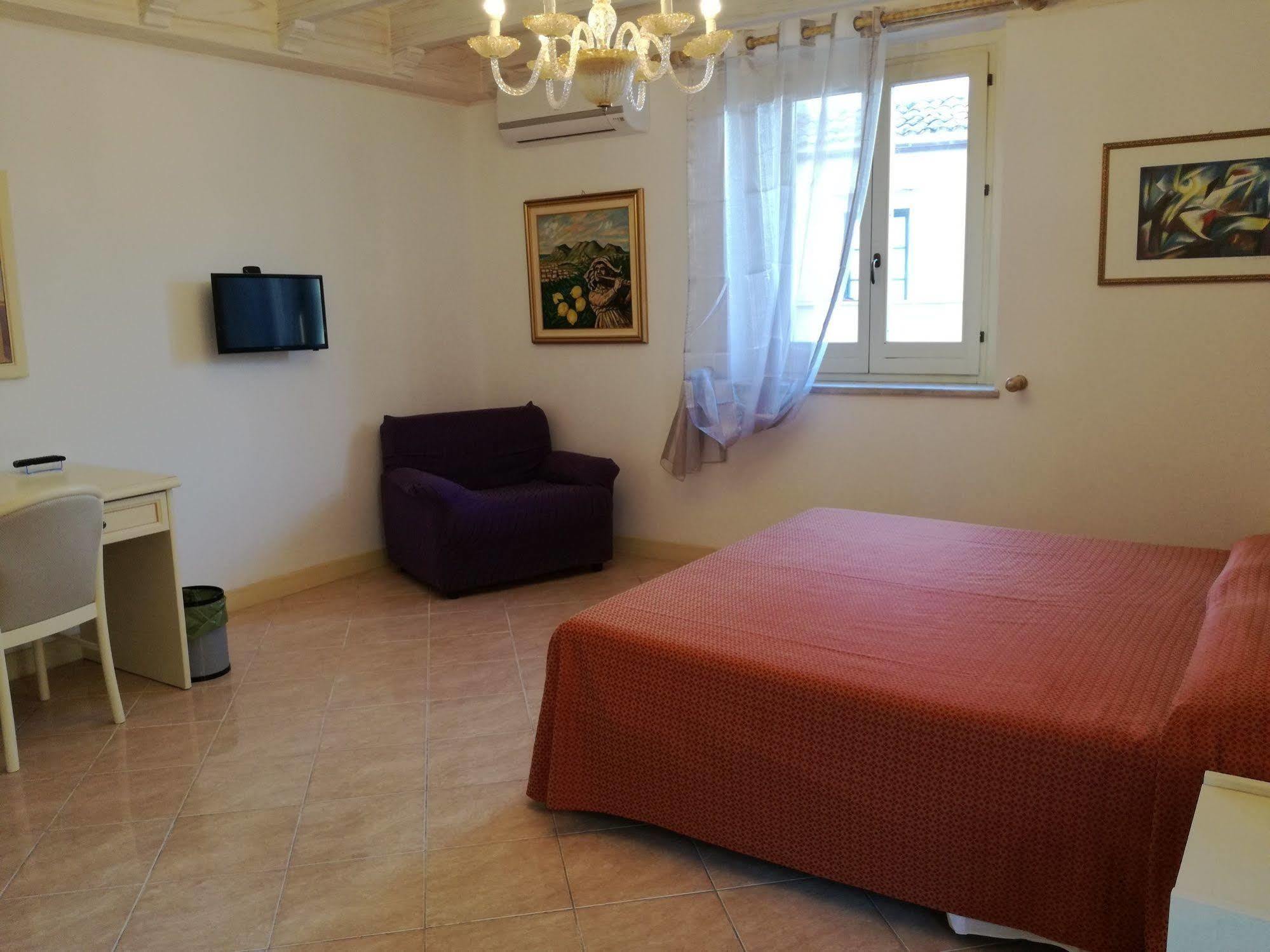 Hotel Centrale Bagheria Bagian luar foto