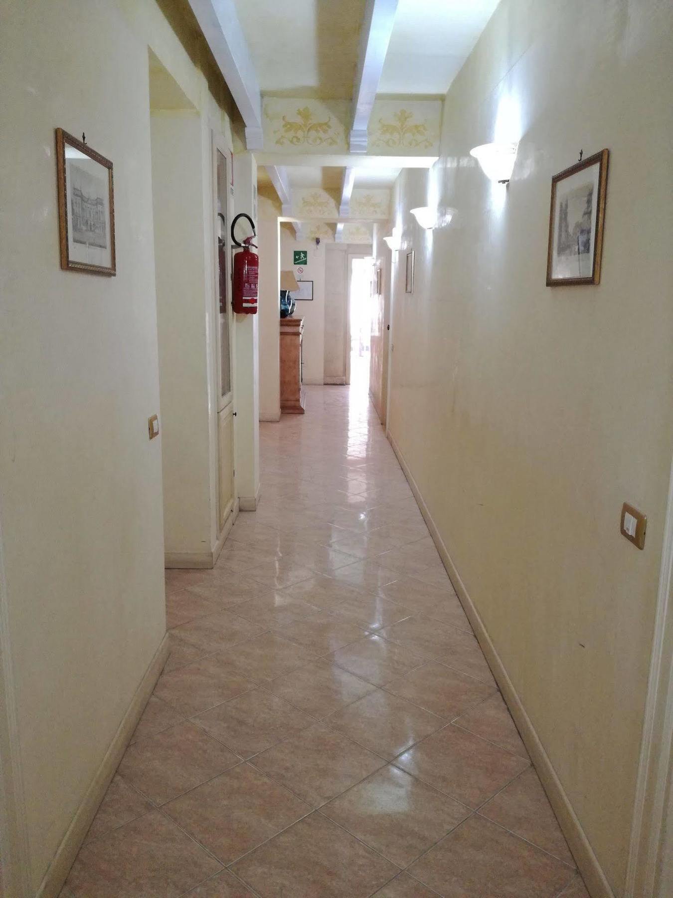 Hotel Centrale Bagheria Bagian luar foto